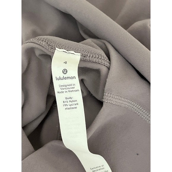 Lululemon‎ Align High Rise Bike Shorts  Women's Athletic Apparel Size 4 - Picture 5 of 5